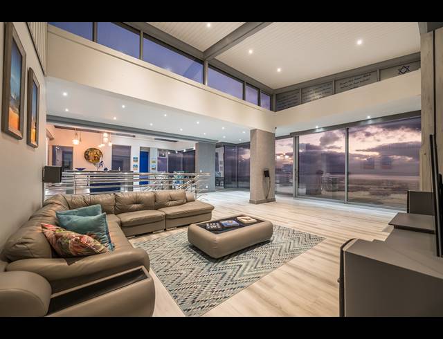 4 BEDROOM HOUSE FOR SALE IN PINNACLE POINT GOLF ESTATE